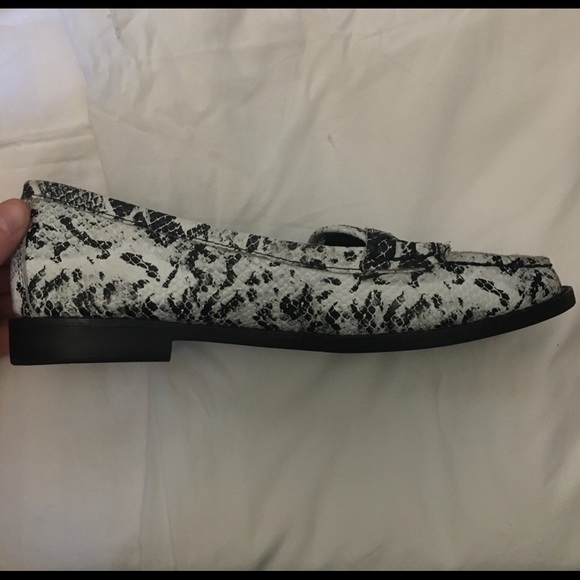 Snakeskin Loafers - Picture 3 of 7